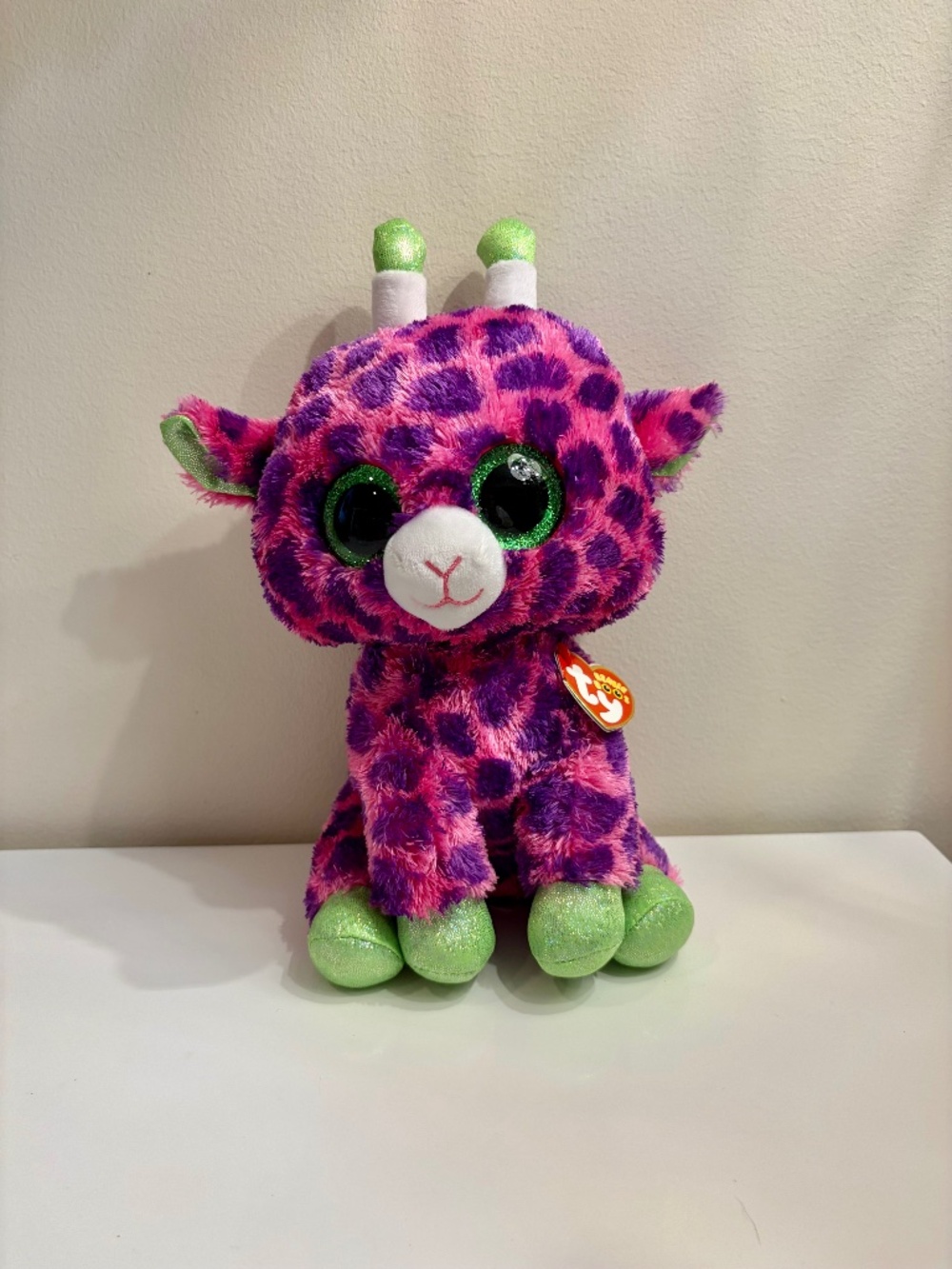 Ty Beanie Boos Gilbert the Giraffe